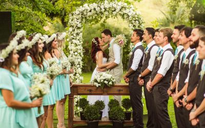 Mês do Amigo: Como escolher a música para a entrada dos padrinhos em seu casamento